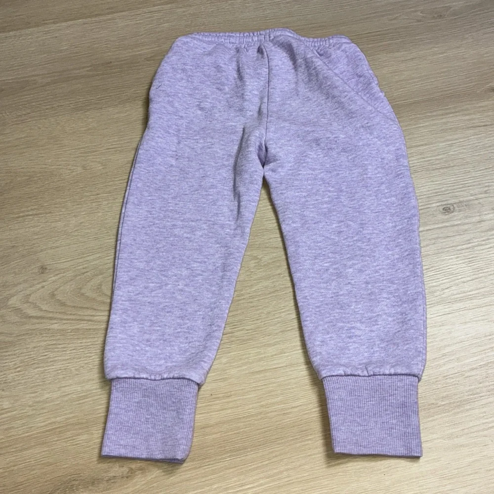 Reserved Kids Lavender Joggers Sweatpants 3/4T - Picture 5 of 5